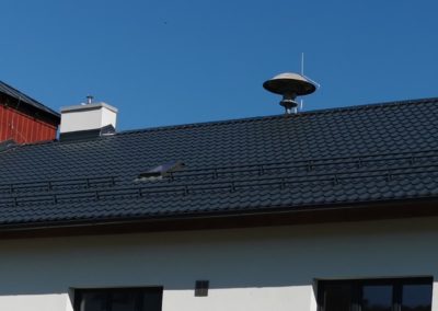 Sedlová střecha na hasičské zbrojnici Lázně Bělohrad